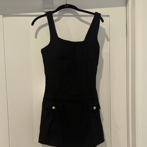 Elegant Black Sleeveless Dress